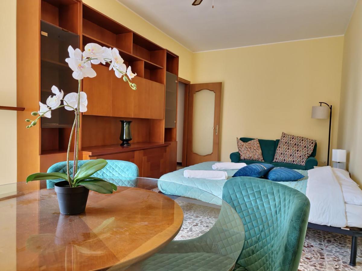 Giardino Sul Naviglio Apartamento Milão Exterior foto